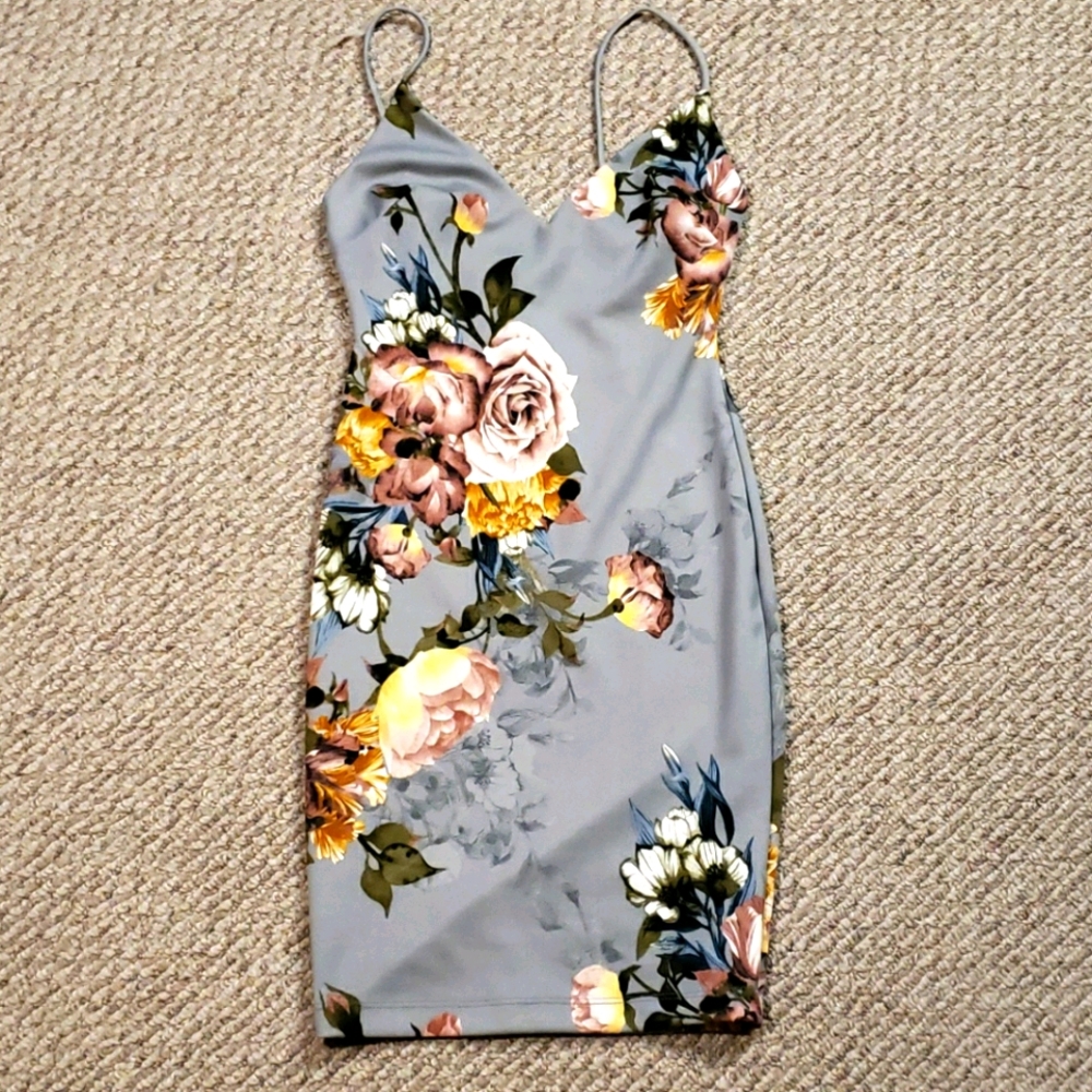 Windsor spaghetti strap dress small floral gray